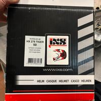 Casco da bambino e maschera