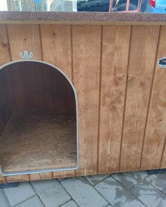 Cuccia in legno per cani taglia media 