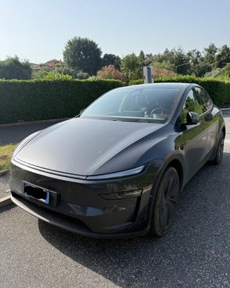 Subentro Noleggio lungo termine TESLA MODEL Y