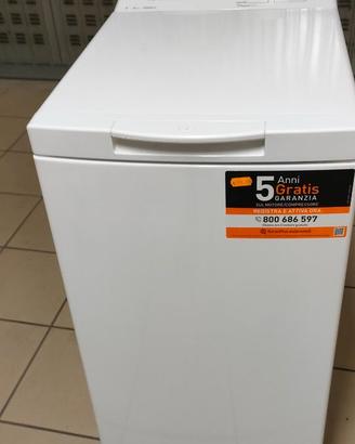 Lavatrice carica dall'alto Indesit 