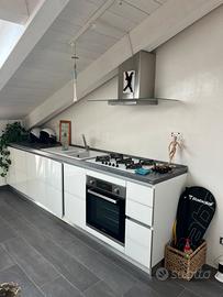 Cucina Scavolini tetrix vetro lucido 4,2m