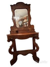 antica consolle del 700 con specchio