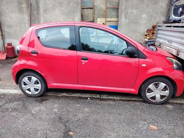 Toyota aygo 2006 pezzi di ricambio
