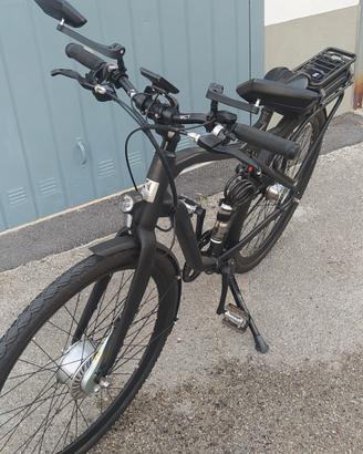 e-bike pedalata assistita 