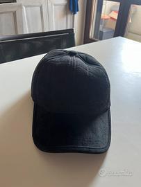 Cappello con visiera