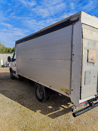 Iveco 3000 diesel con sponda