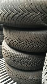 Pneumatici invernali Golf Kleber r15 con cerchio