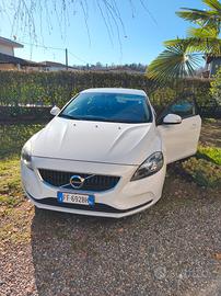 VOLVO V40 BUSINESS 