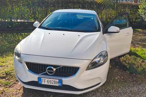 VOLVO V40 BUSINESS 