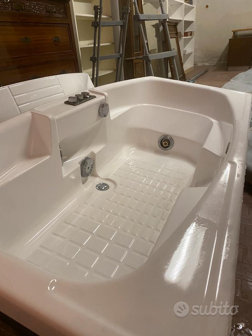 Vasca da bagno jacuzzi MYA idromasaggio Elettrodomestici In vendita a