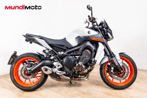 YAMAHA MT 09 - 2019