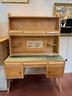 scrivania-vintage-in-legno