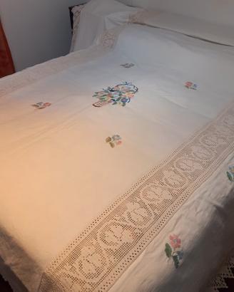 Copriletto vintage *ricamo uncinetto* 