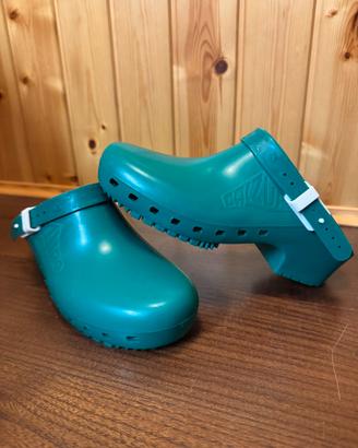 Zoccoli sanitari Calzuro verdi