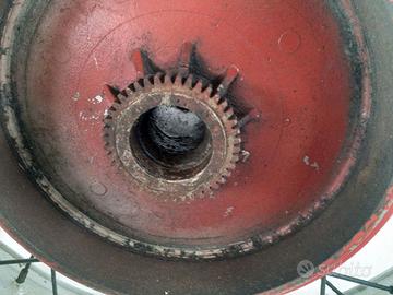 Cerchio posteriore,leva frizione, manettino cambio