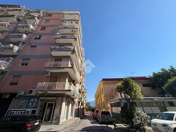 6 LOCALI A PAGANI