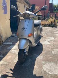 Vespa Piaggio ET4 125 – 23.107 km – da recuperare