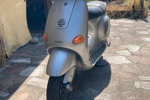Vespa Piaggio ET4 125 – 23.107 km – da recuperare