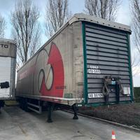 Semirimorchio Centinato - Buca Coils