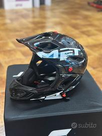 Casco Met parachute enduro