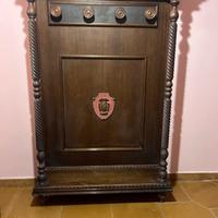 Appendiabiti con cappelliera