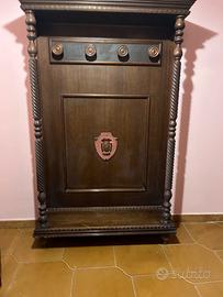 Appendiabiti con cappelliera