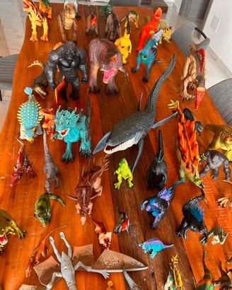 Dinosauri vario genere n. 54 pezzi