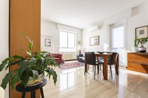 VENDITA LUMINOSO TRILOCALE PIANO ALTO