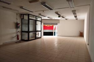 Locale palestra, market, ristorazione Pirri