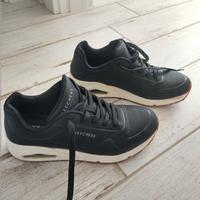 SKECHERS nere n. 39