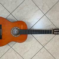 Chitarra Mei Mei + custodia nera con cerniera