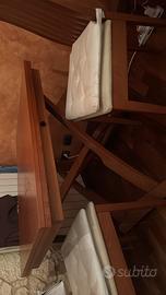 Tavolo da pranzo con sedie