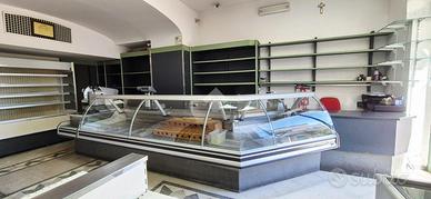 NEGOZIO A VIETRI SUL MARE