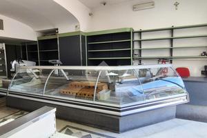 NEGOZIO A VIETRI SUL MARE