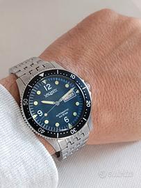 Orologio VAGARY diver nuovo 