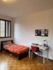 Posto in stanza doppia per ragazza in portello