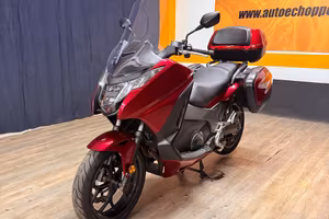 STRAORDINARIA HONDA INTEGRA 750 CON SOLI 36.470 KM