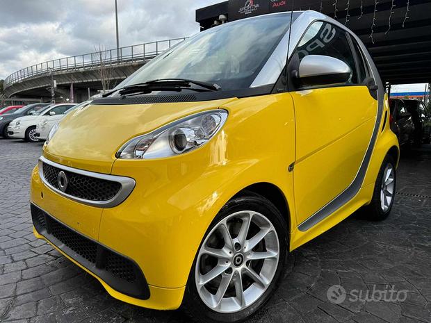 SMART ForTwo CITY FLAME CERCHI BLUETOOTH UNIPRO!
