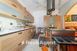 ZONA MONASTERO DEI BENEDETTINI SOLUZIONE INDIPENDE