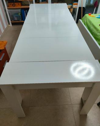Tavolo richiudibile