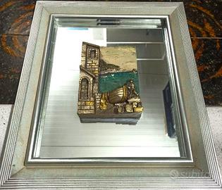 Quadro Specchio con Bassorilievo Argento 48x43 cm