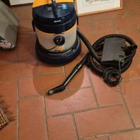 Aspirapolvere ad acqua