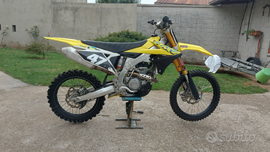 Suzuki rmz 250