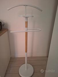 Porta abiti color bianco/legno