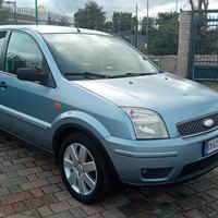 Ford Fusion 1.4 TDCi 5p. Leather