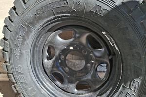 fuoristrada, 5 gomme + 5 cerchi scampanati