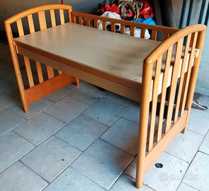 Culla/scrivania convertibile. 