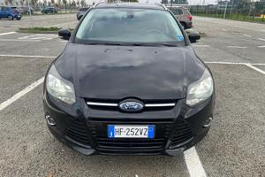 FORD FOCUS 2014!prezzo trattabile!!!
