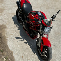 Ducati Monster 796