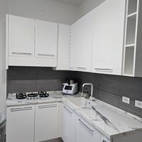 Cucina completa su misura ma adattabile 